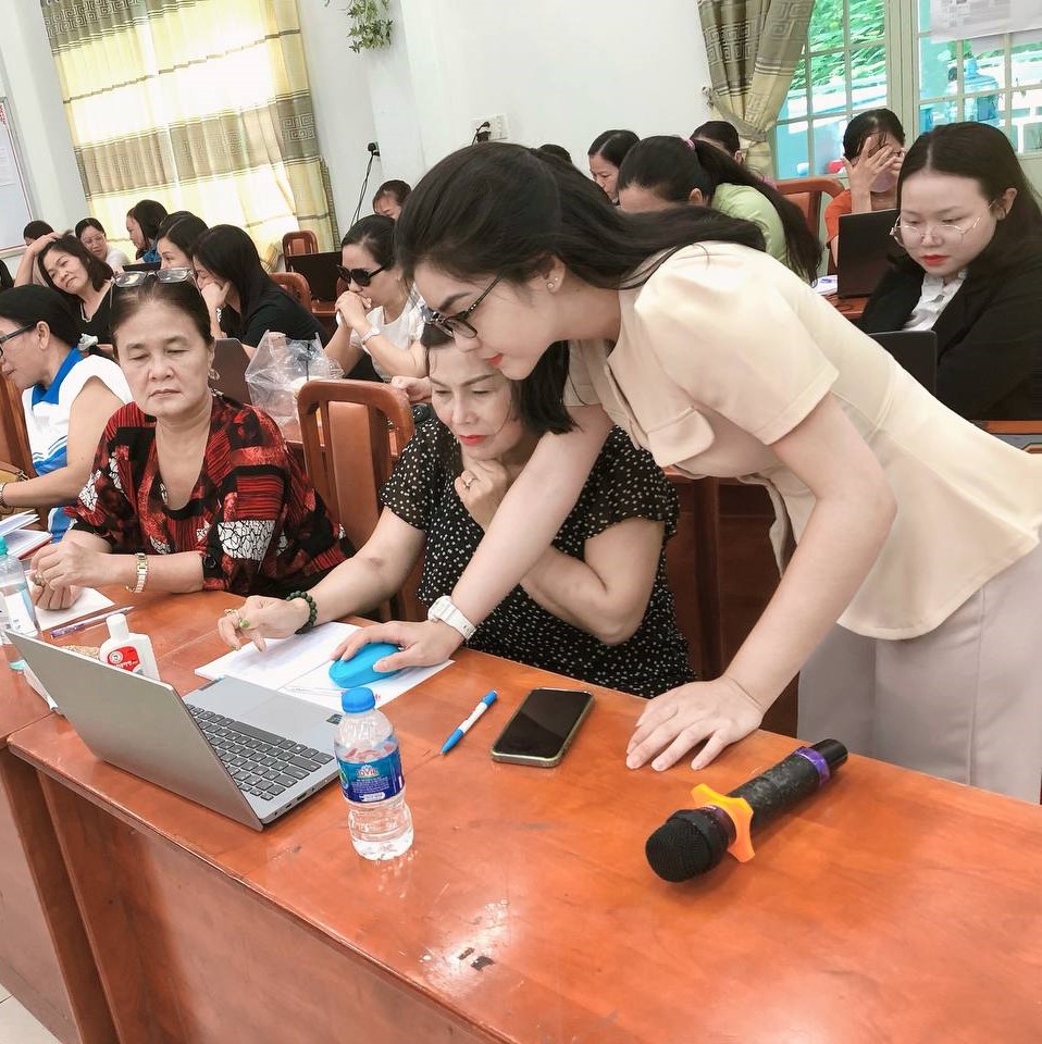 Tích Hợp Công Nghệ